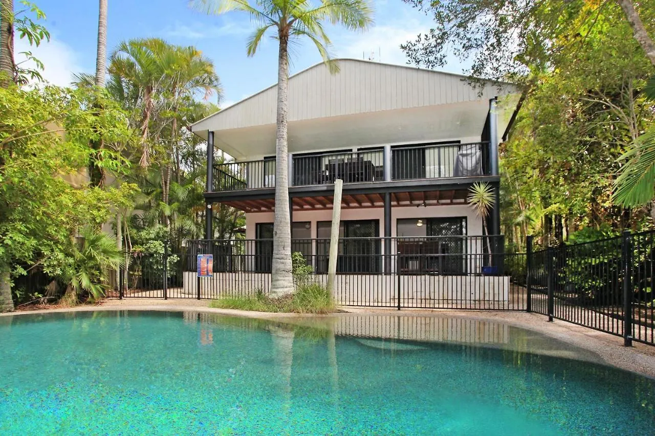 Villa 8 Springfield Avenue - Pet Friendly, Linen Included Coolum Beach Ferienhaus