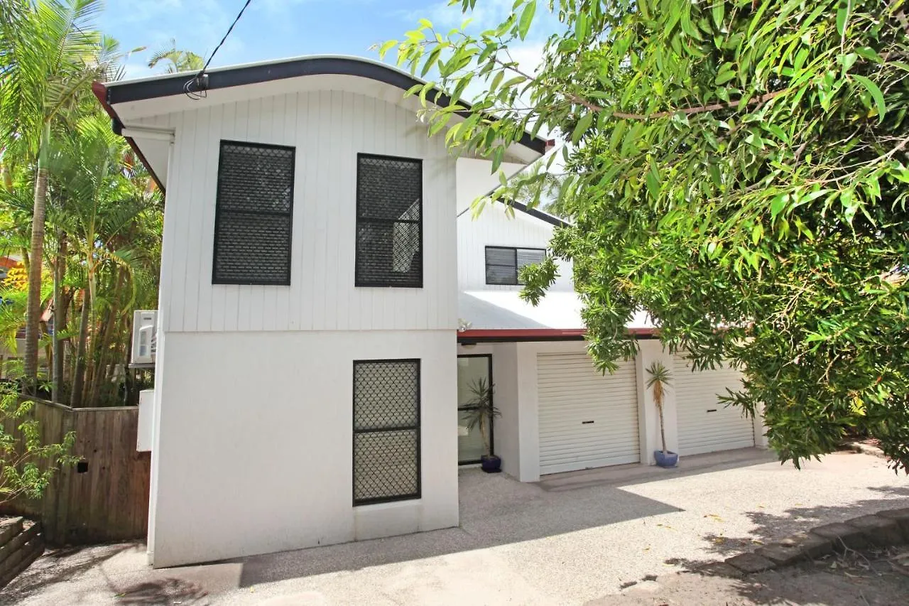 Villa 8 Springfield Avenue - Pet Friendly, Linen Included Coolum Beach